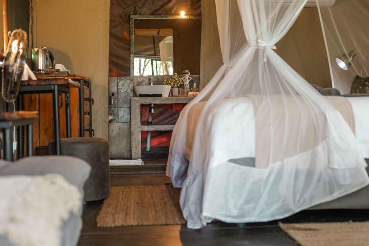 Umkumbe Bush Lodge - Luxury Tented Camp Réserve privée de Sabi Sand Extérieur photo